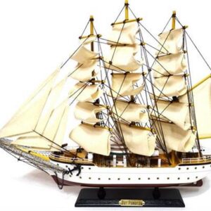 Model af sejlskibet Dar Pomorza 50 cm