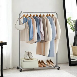 SONGMICS clothes rail on casters with shelf