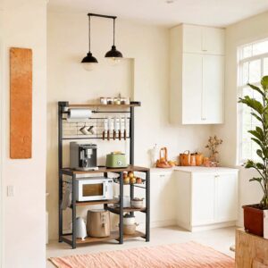 VASAGLE kitchen shelf with magnetic strip for knives and 12 hooks, vintage brown-black