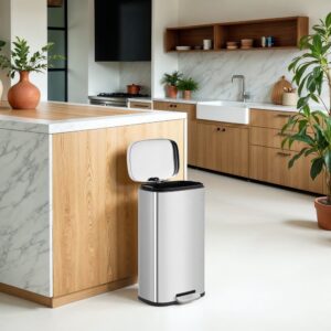 SONGMICS 30 L stainless steel trash can